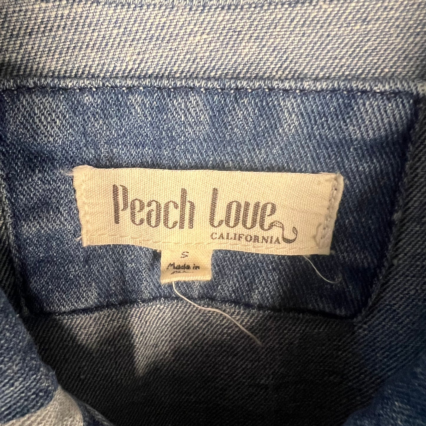 Interior woven Peach Love California brand tag, size S